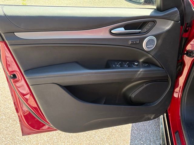 Used 2024 Alfa Romeo Stelvio AWD image 16