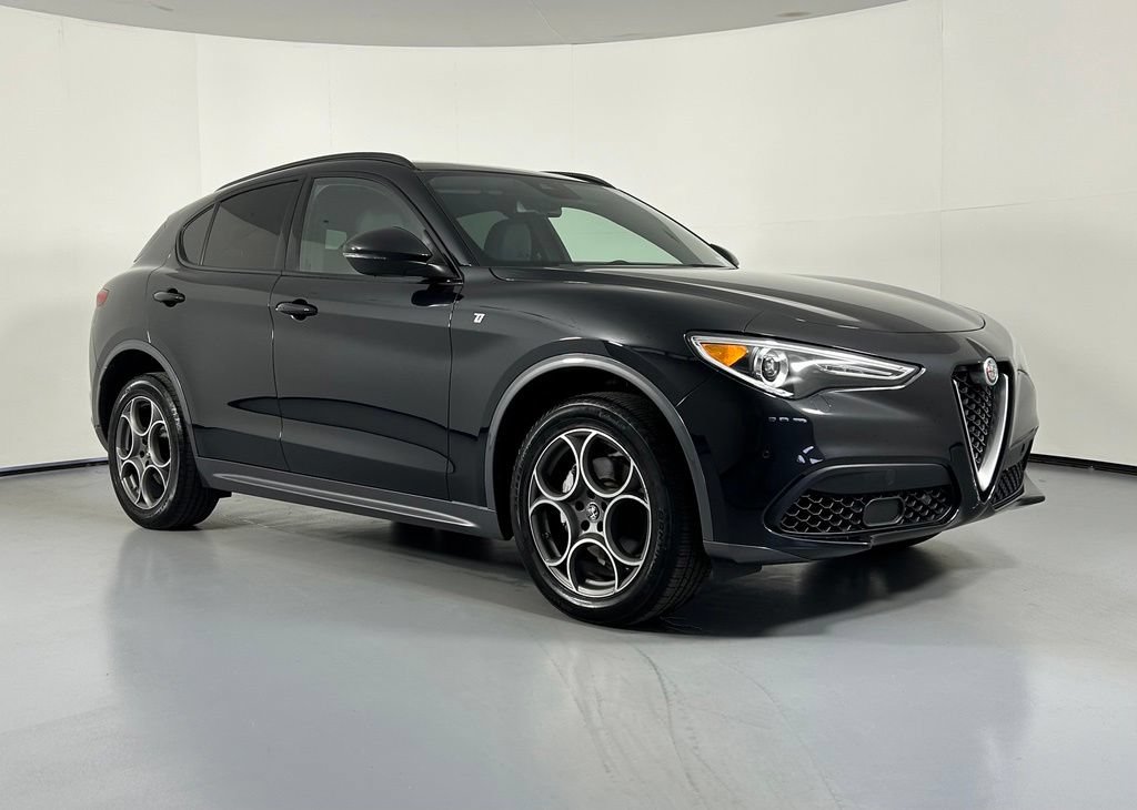 Used 2023 Alfa Romeo Stelvio Ti