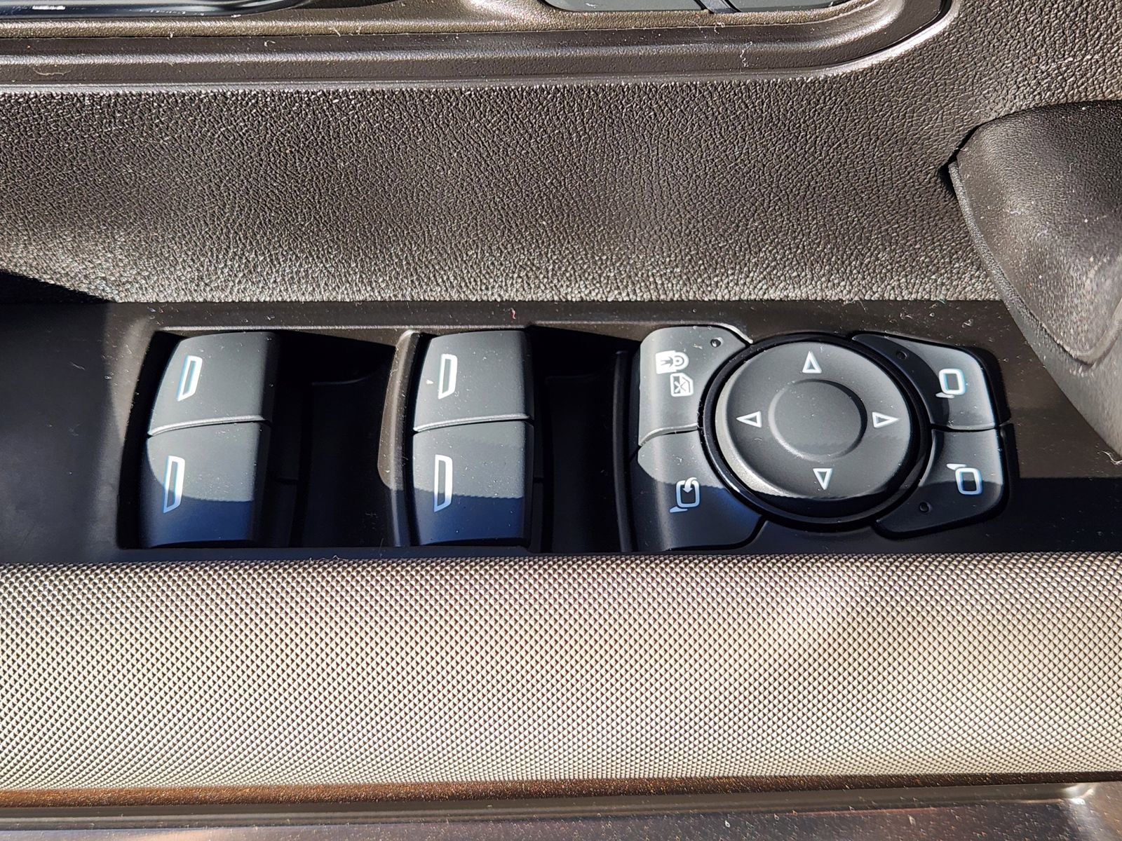 New 2025 GMC Hummer EV 2X image 26