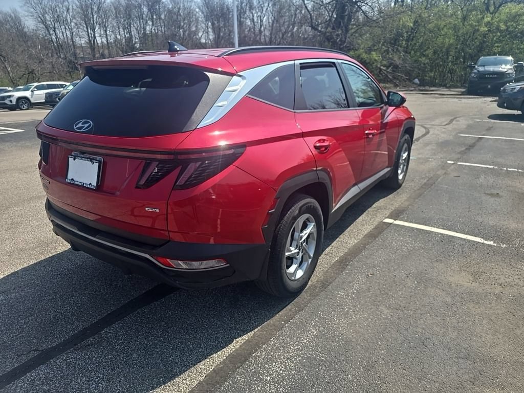 Used 2022 Hyundai Tucson SEL w/ Winter Package AWD/4WD image 3
