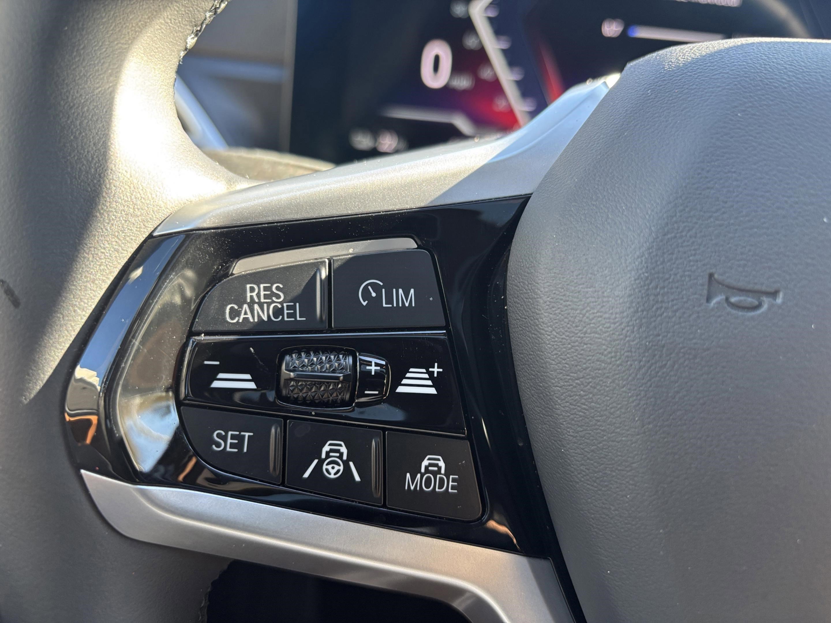 Used 2025 BMW i4 xDrive40i w/ Premium Package image 10