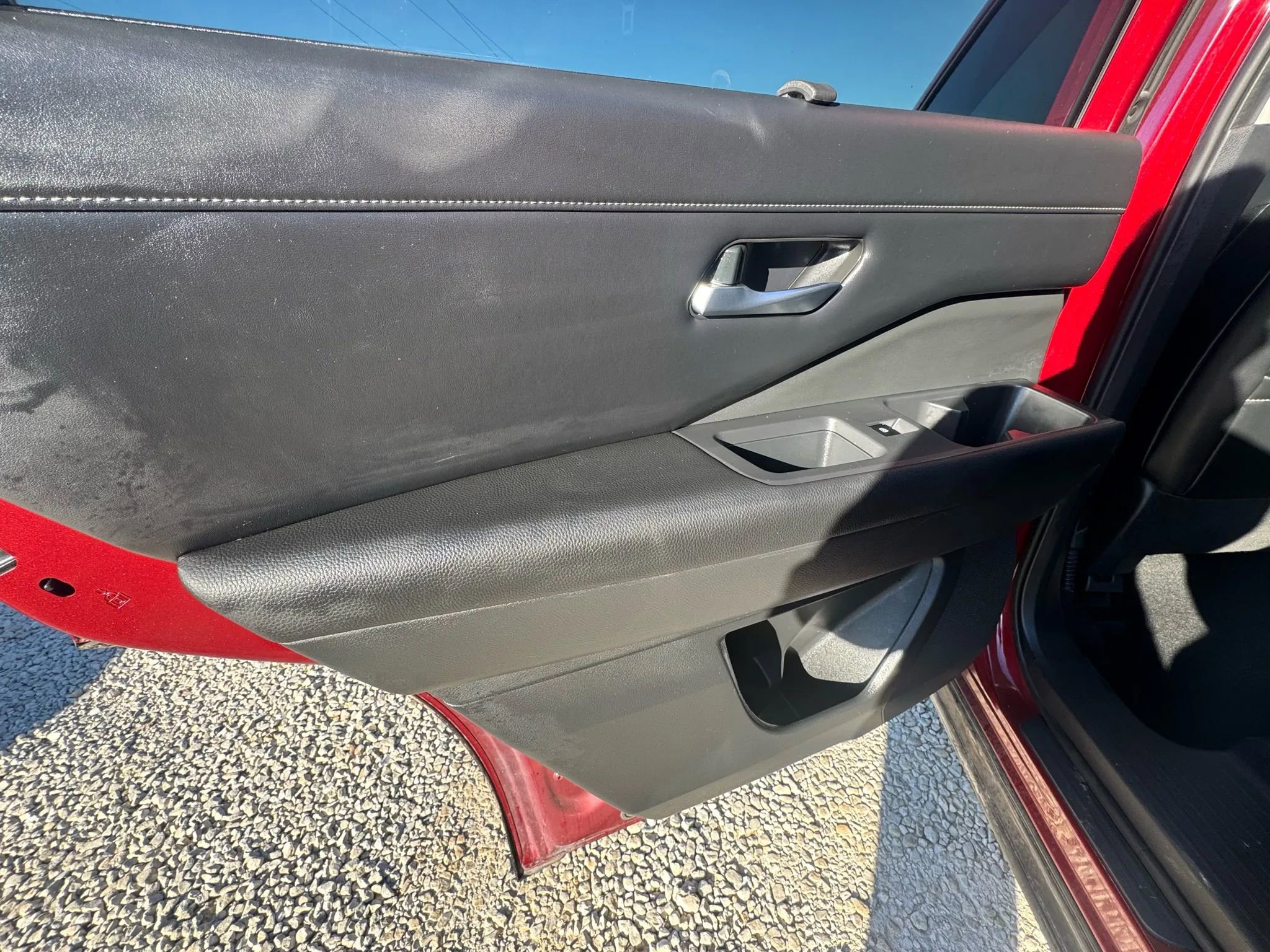 Used 2022 Nissan Pathfinder SL image 14