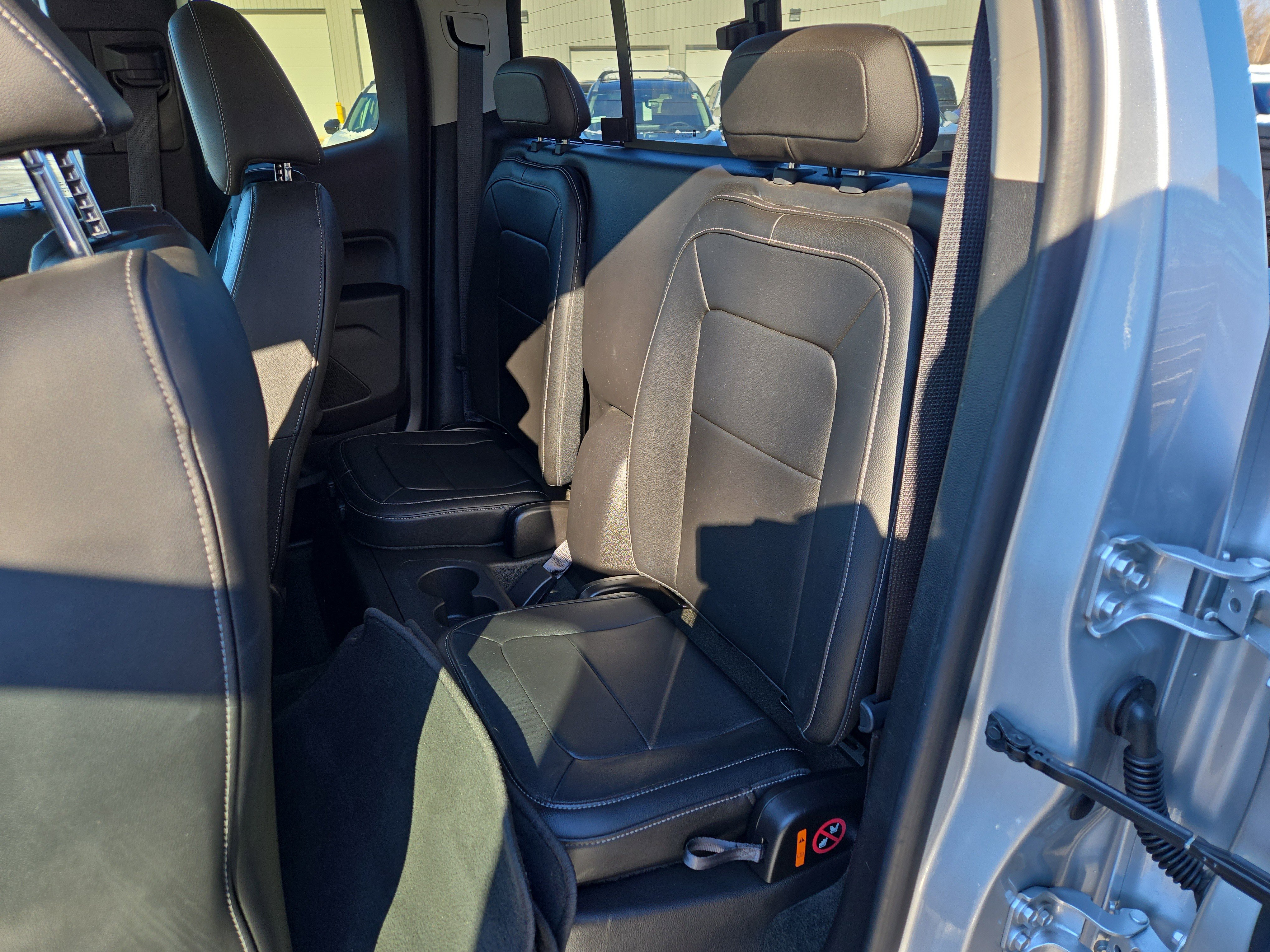 Used 2015 GMC Canyon SLT w/ Driver Alert Package image 26