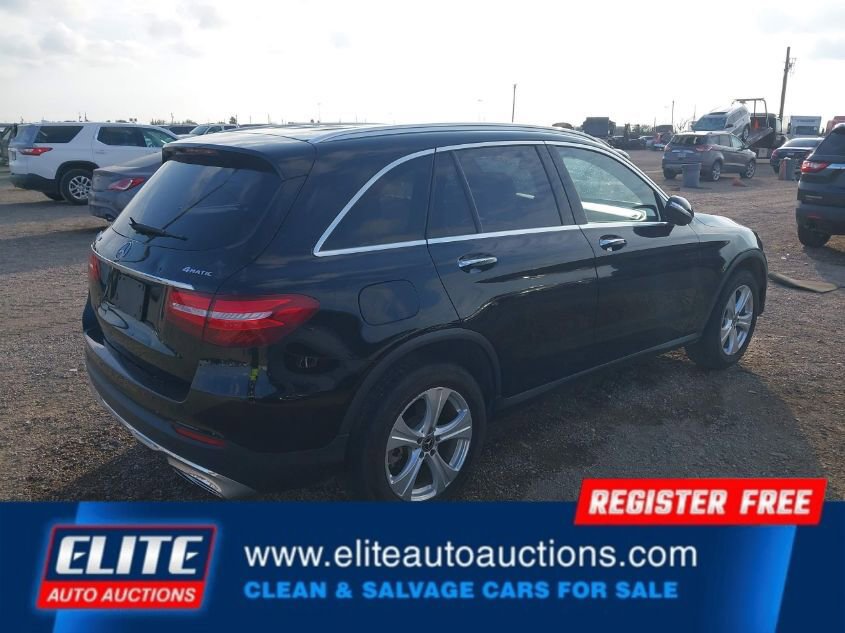 Used 2018 Mercedes-Benz GLC 300 4MATIC image 7