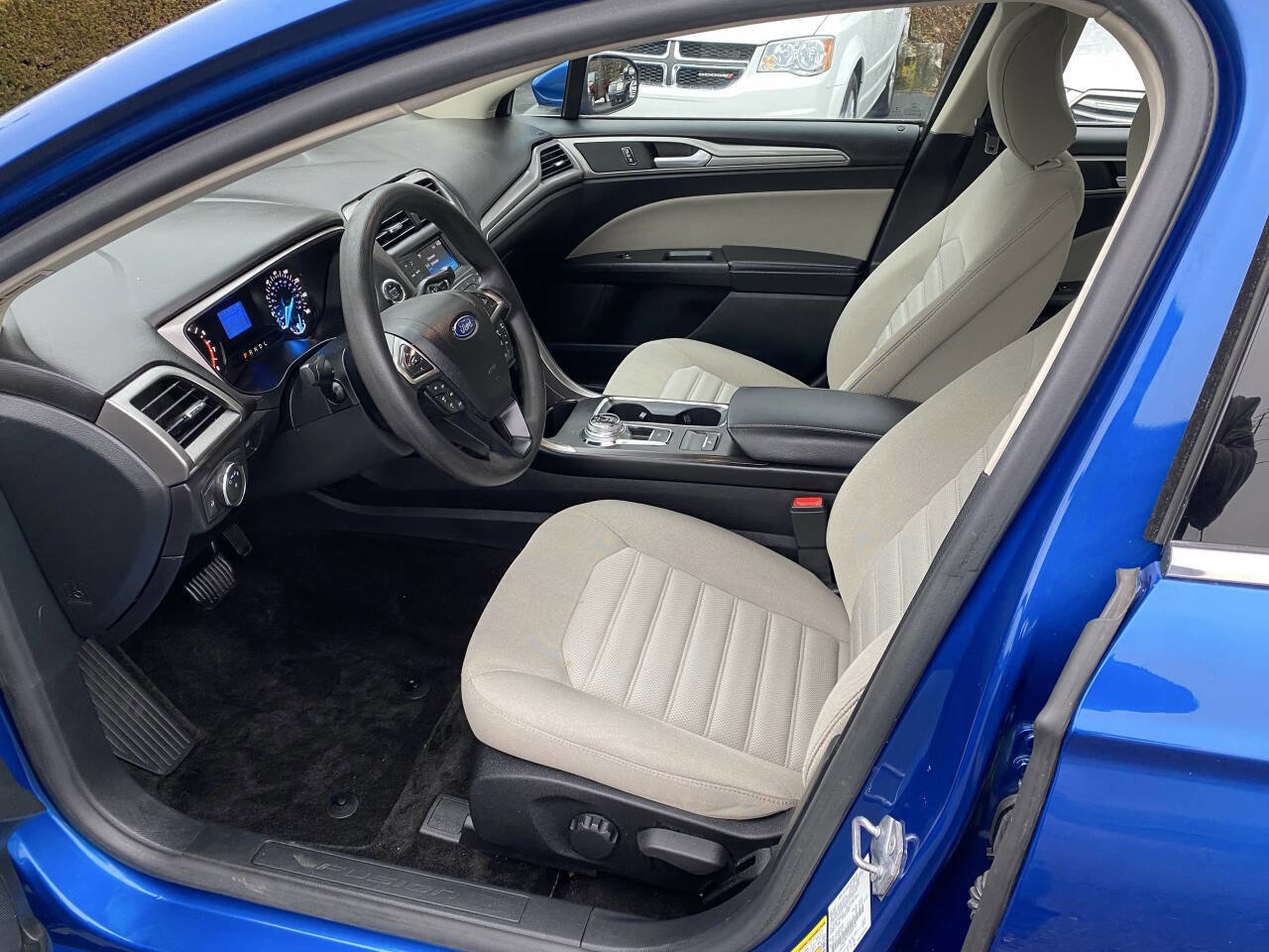 Used 2017 Ford Fusion S image 10