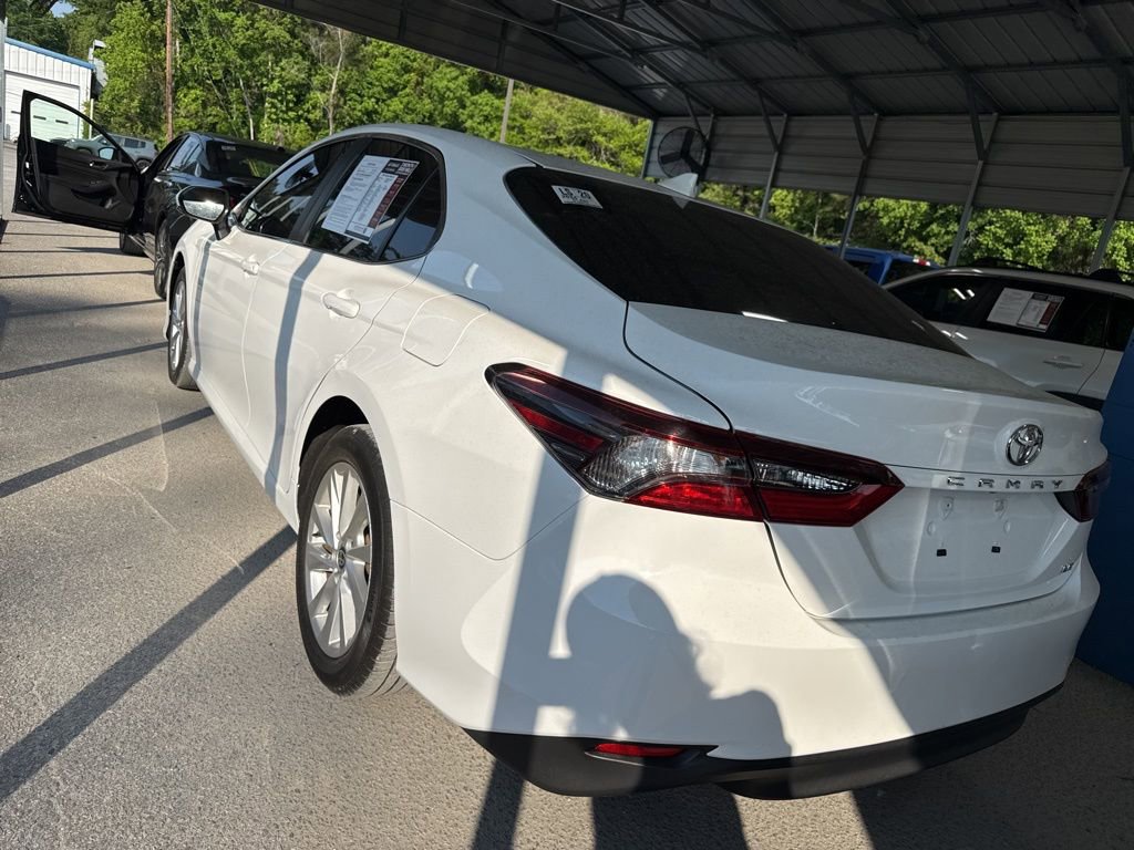 Used 2024 Toyota Camry LE FWD image 3