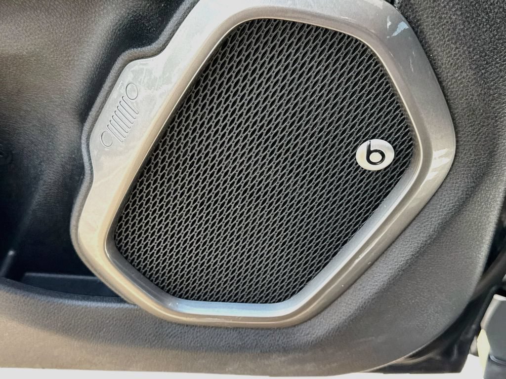 Used 2018 Jeep Renegade Limited w/ UConnect 8.4 Nav Group AWD/4WD image 20