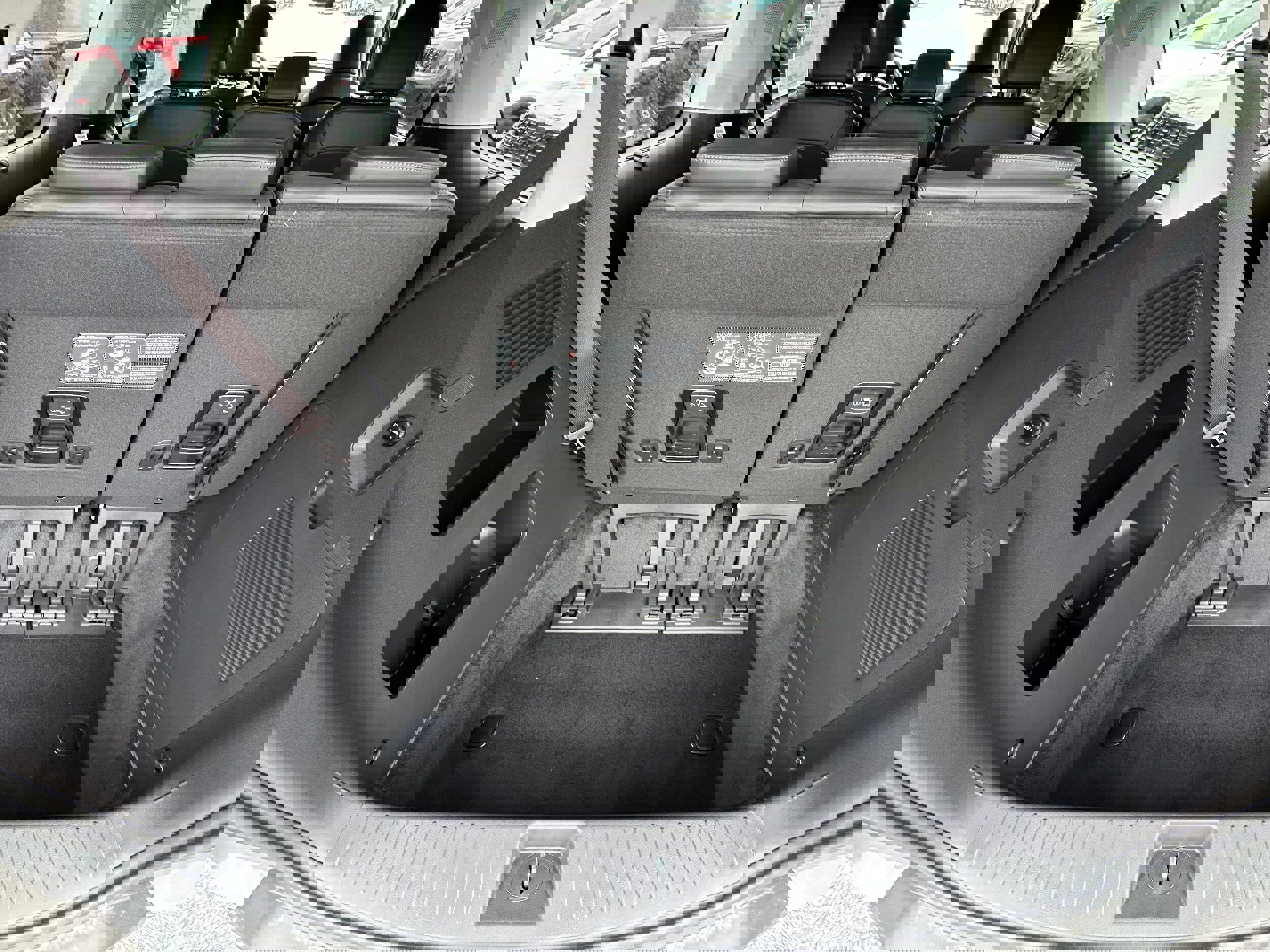 New 2026 Kia Carnival EX image 10