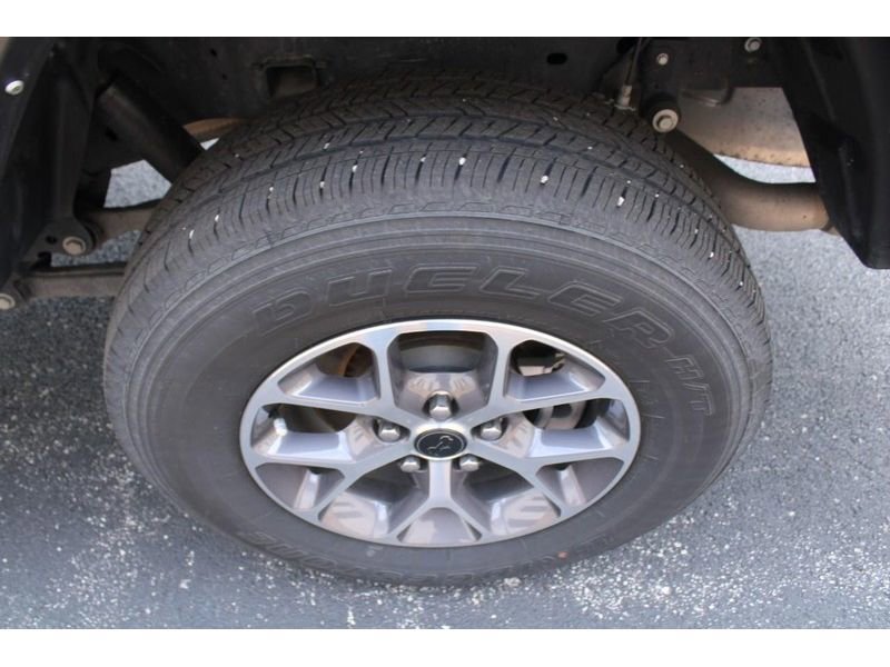 Used 2024 Jeep Gladiator Sport image 8