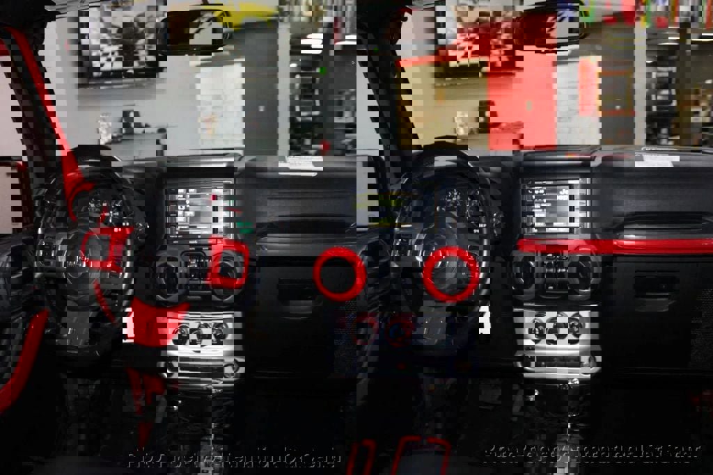 Used 2015 Jeep Wrangler Unlimited Sahara w/ Dual Top Group image 38