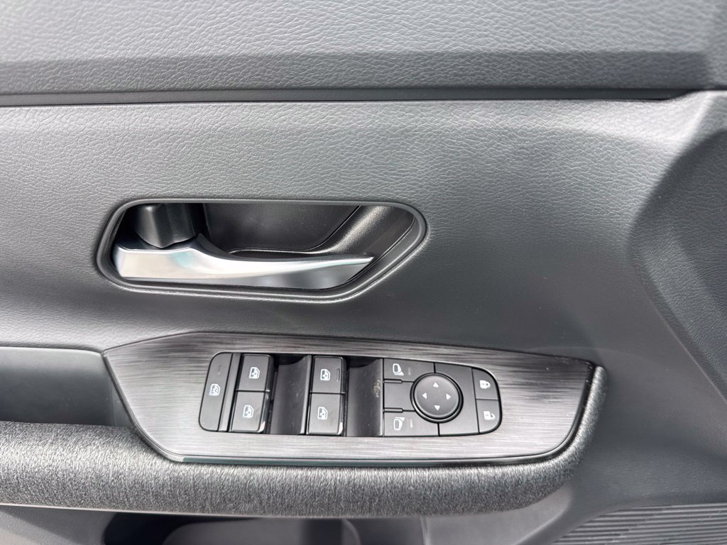 New 2026 Nissan Kicks SV w/ Cold Weather Package FWD image 8