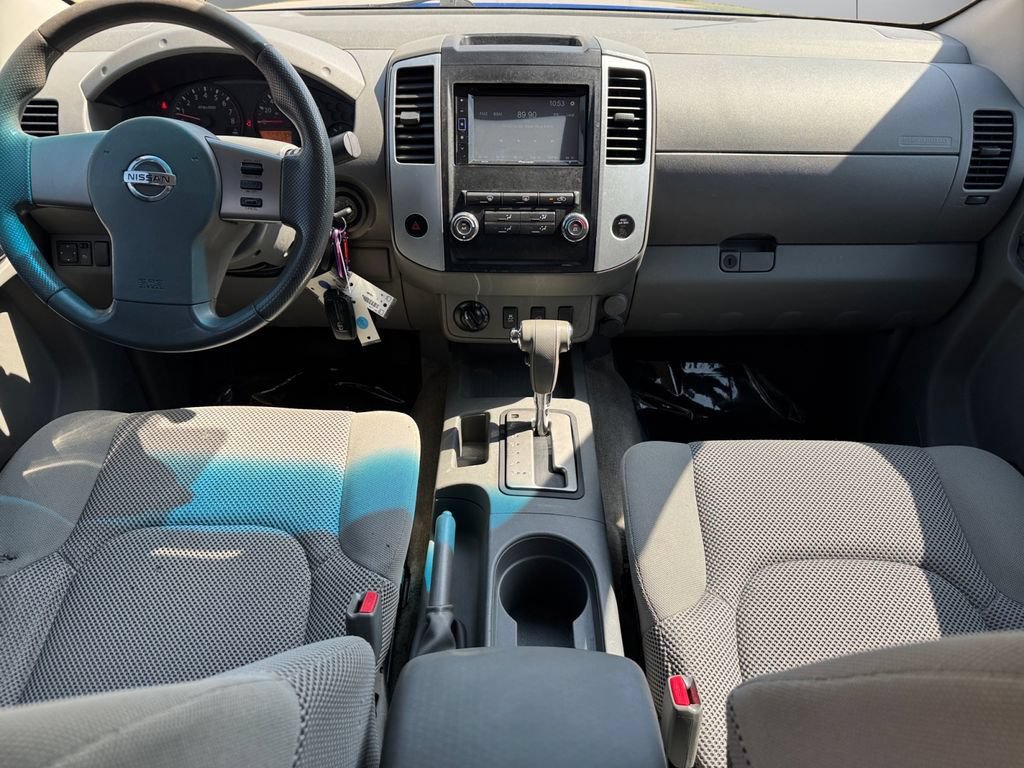 Used 2012 Nissan Frontier SV AWD/4WD image 12