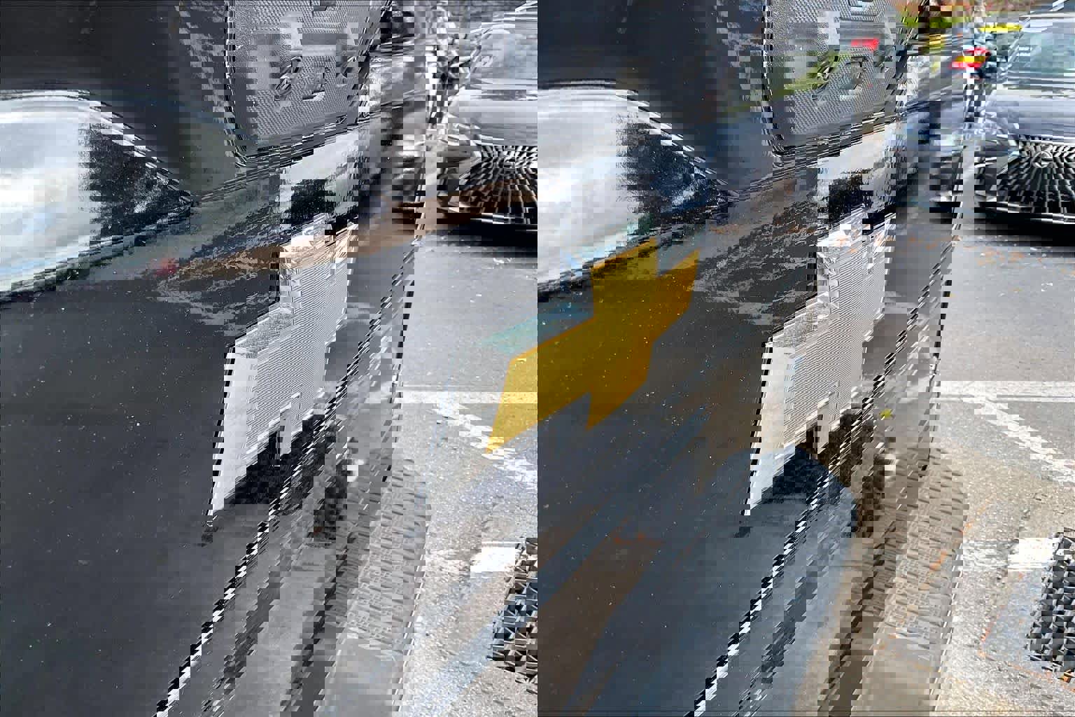 Used 2024 Chevrolet Silverado 3500 LTZ w/ LTZ Premium Package image 8