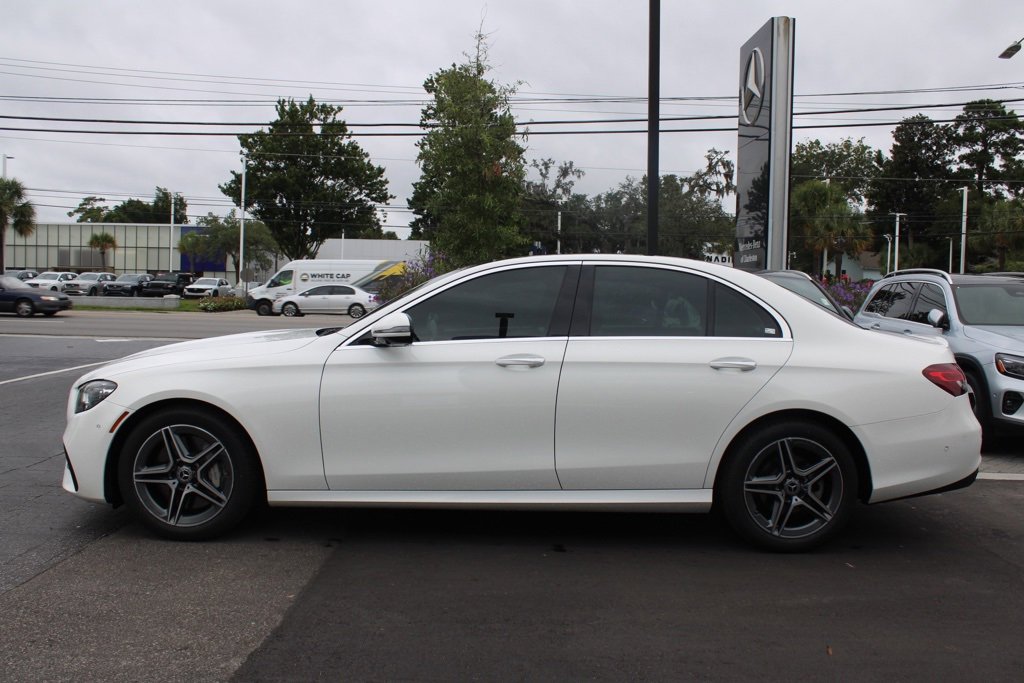 Certified 2022 Mercedes-Benz E 350 4MATIC Sedan image 9