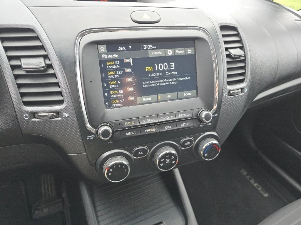 Used 2018 Kia Forte S image 29