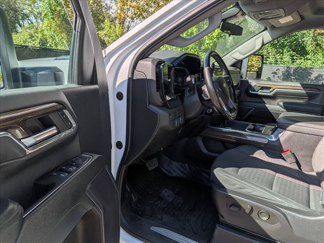 Used 2024 Chevrolet Silverado 3500 LT AWD/4WD image 27