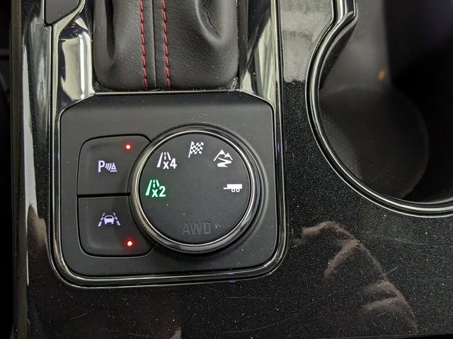 Used 2024 Chevrolet Blazer RS image 11