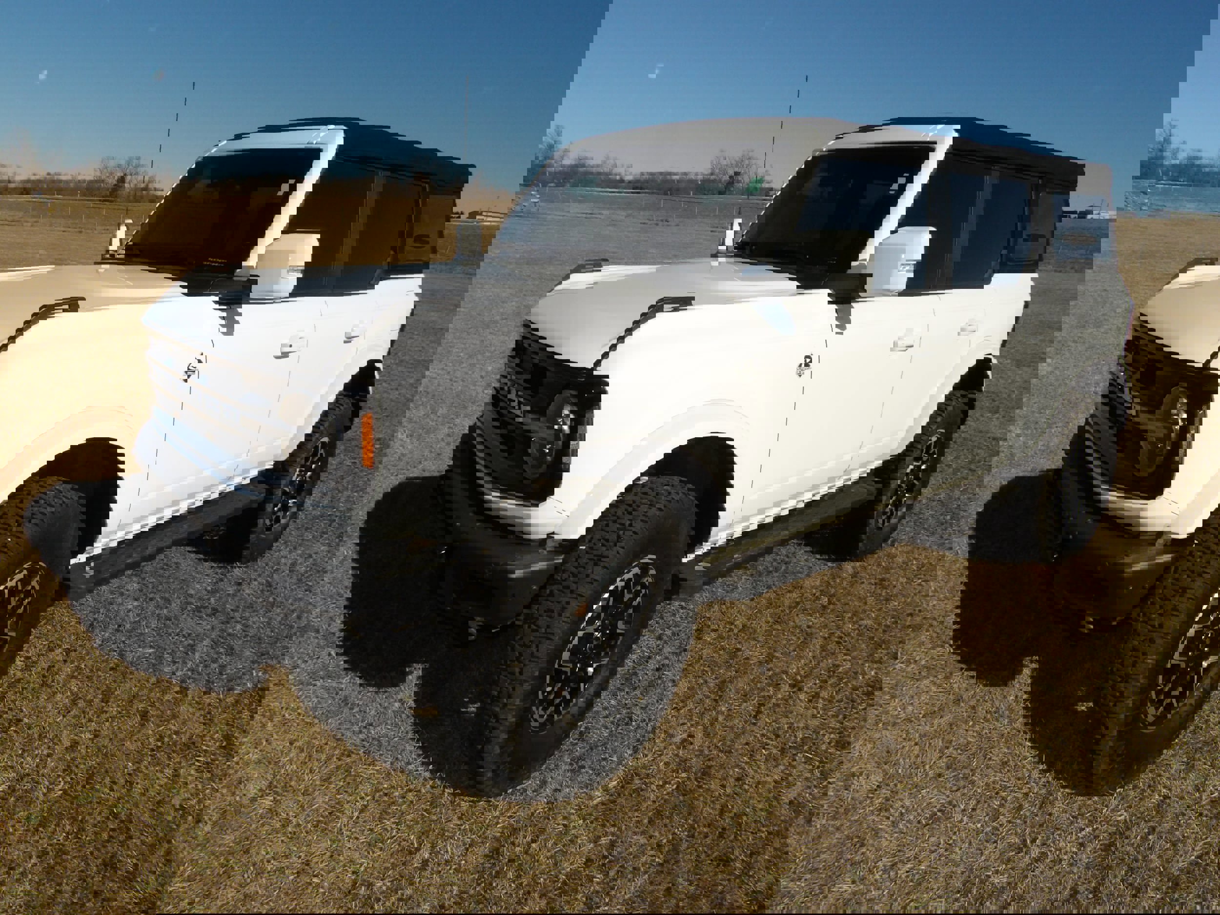 Used 2022 Ford Bronco Outer Banks image 3