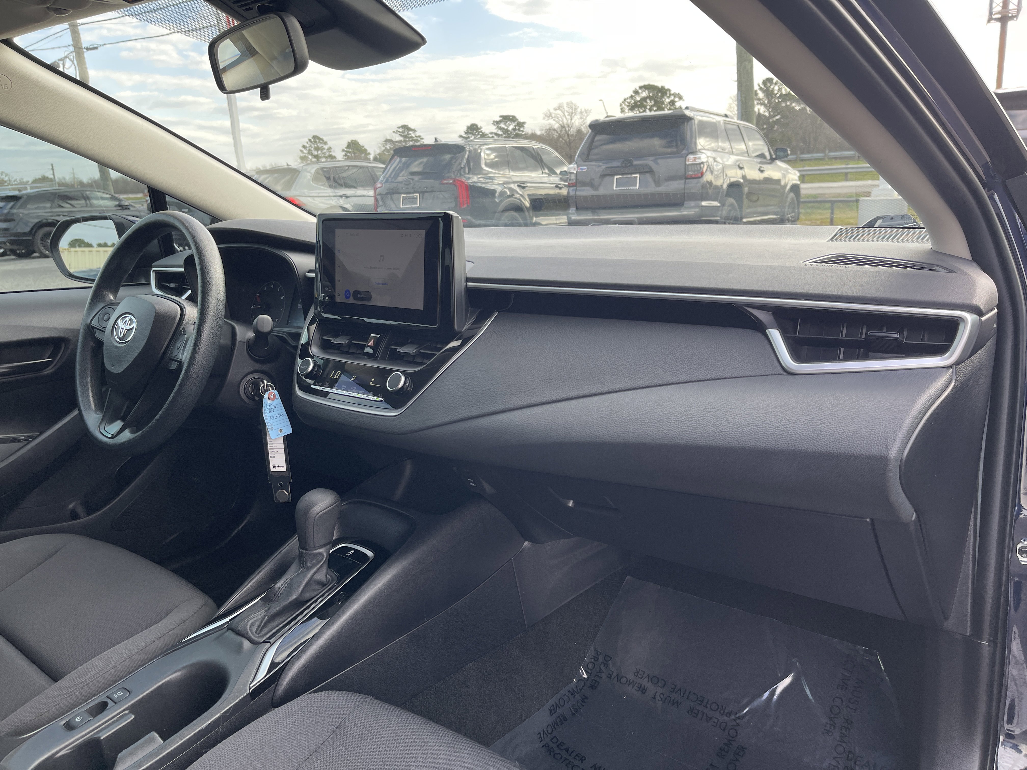 Used 2024 Toyota Corolla LE image 15