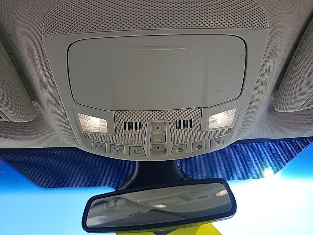 Used 2019 Ford Edge Titanium w/ Equipment Group 301A image 23