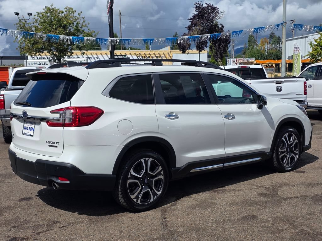 Used 2023 Subaru Ascent Touring AWD/4WD image 2