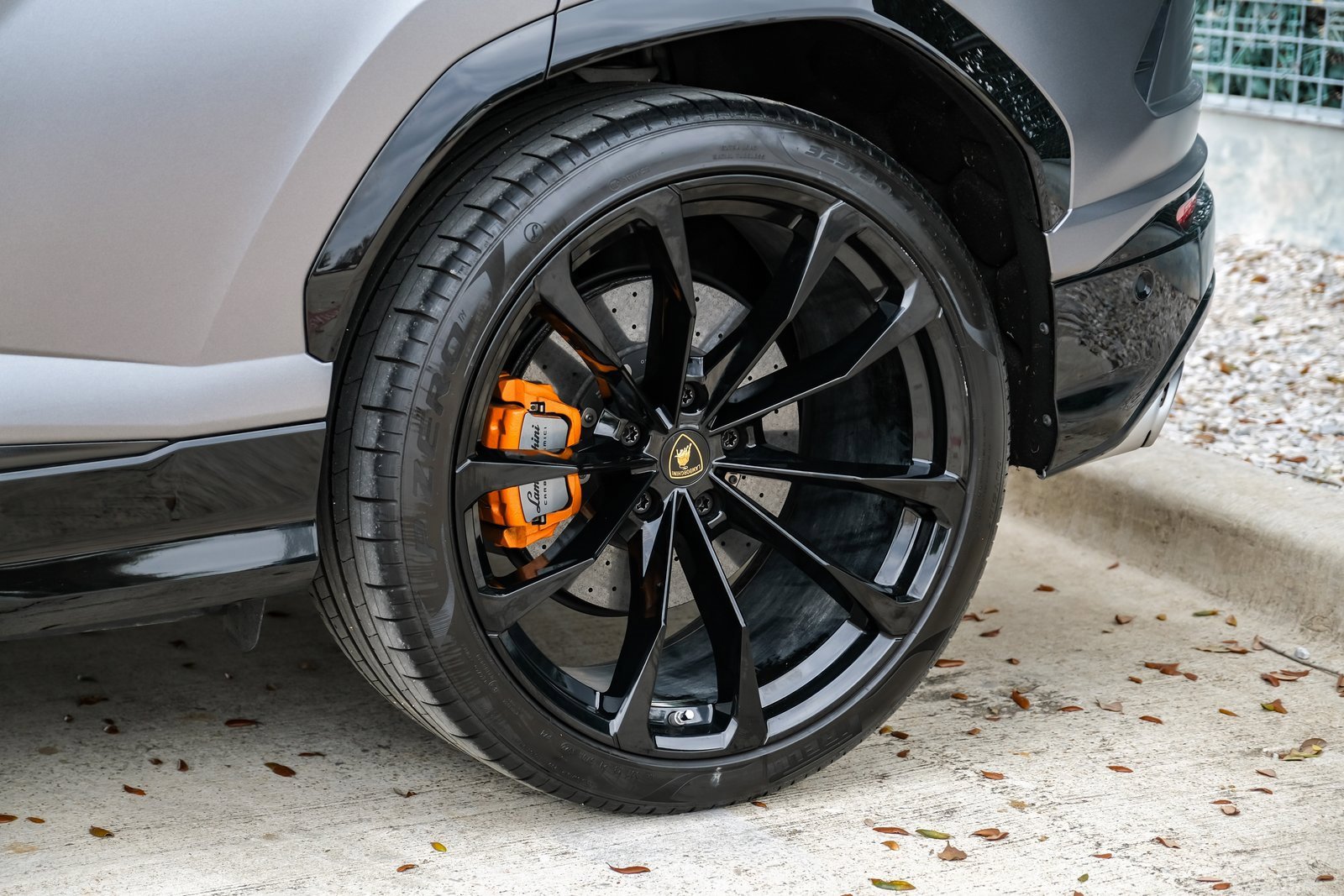 Used 2020 Lamborghini Urus image 64