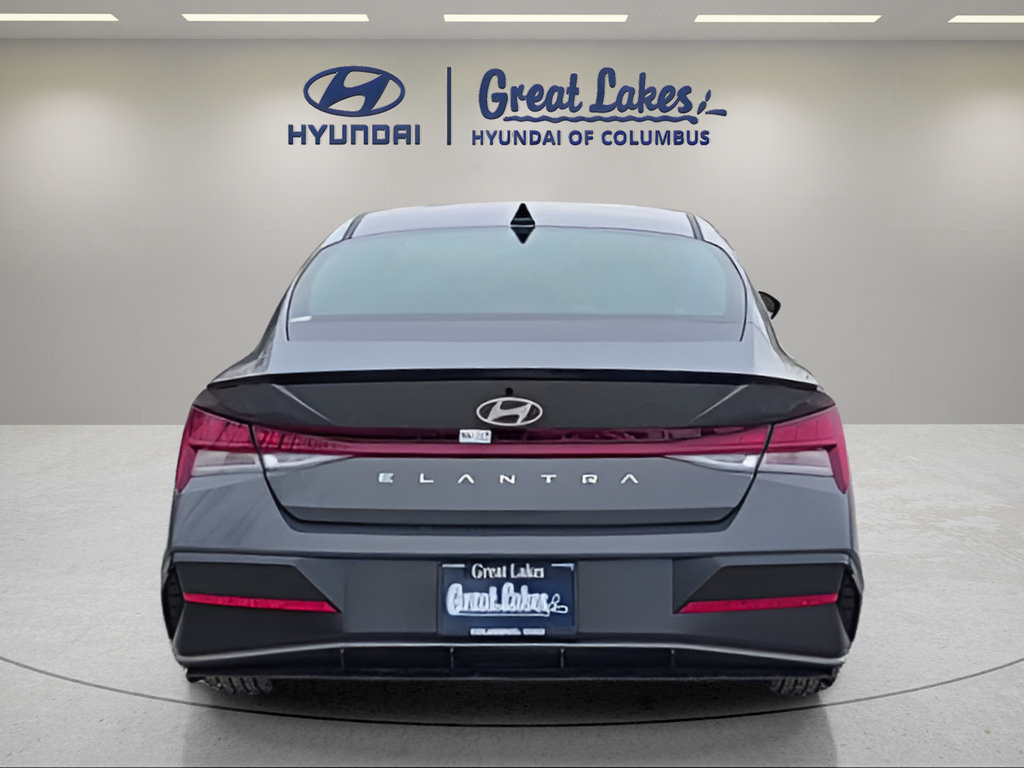 New 2026 Hyundai Elantra SEL Sport Premium FWD image 4