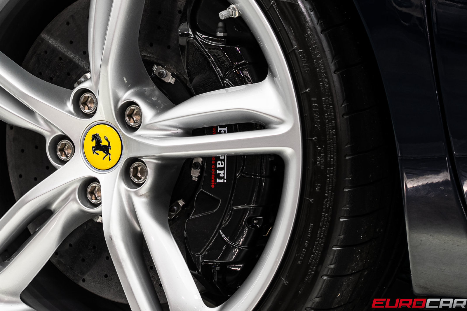 Used 2023 Ferrari 296 GTB RWD image 25