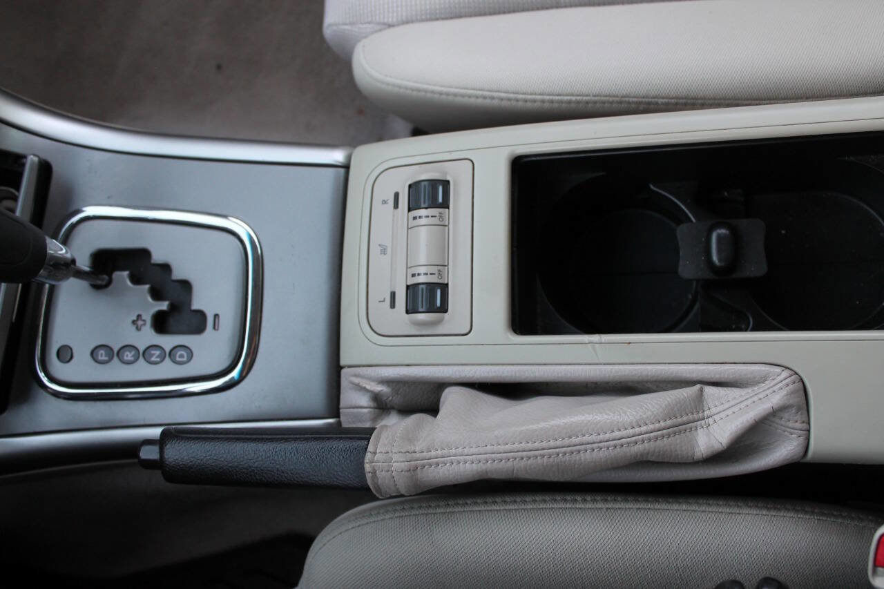 Used 2007 Subaru Outback 2.5i L.L. Bean image 39