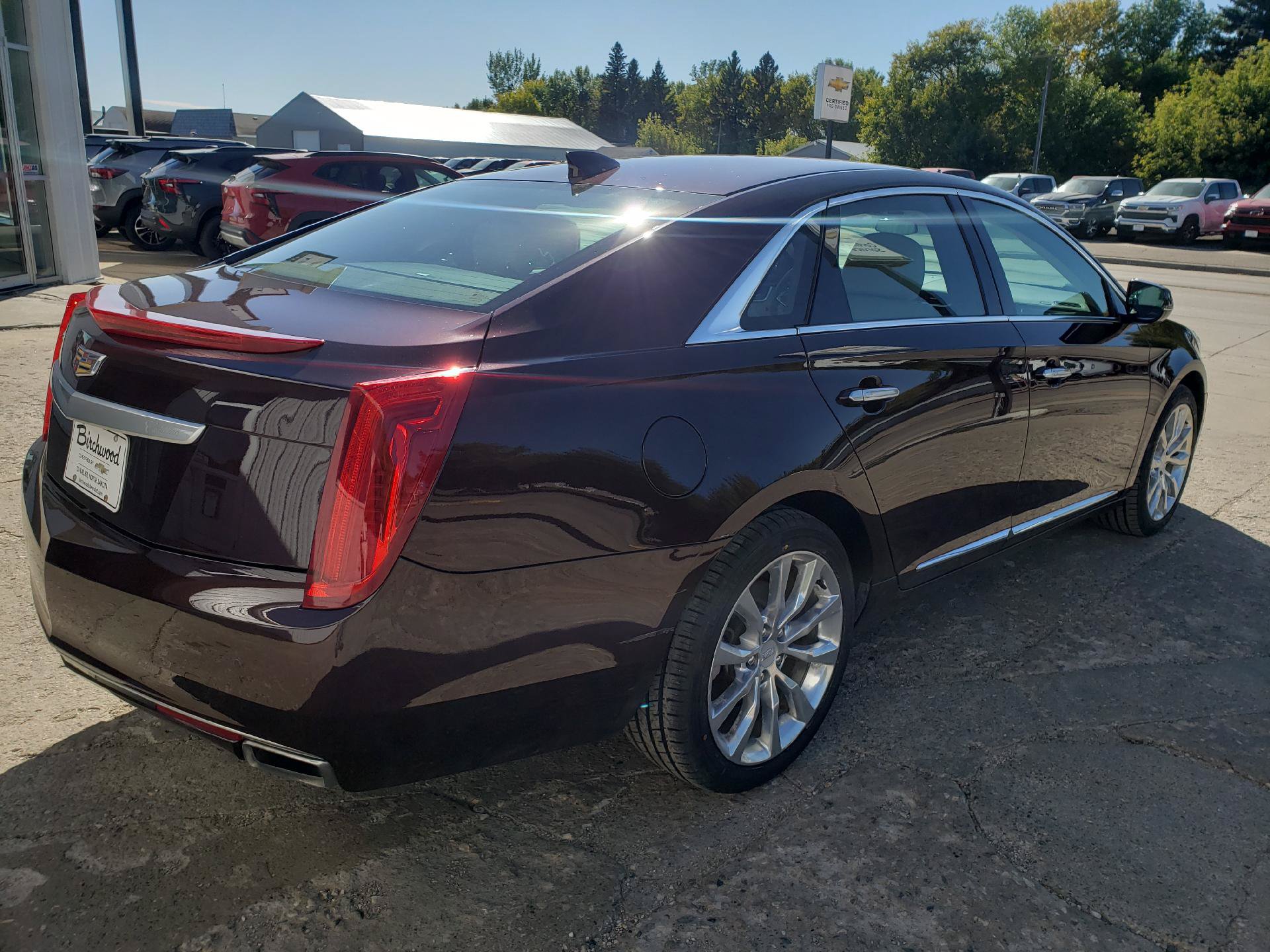 Used 2017 Cadillac XTS Premium Luxury FWD image 5