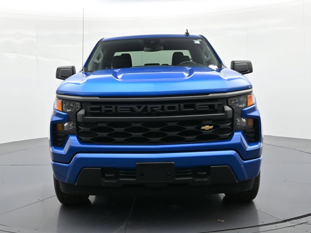 Used 2022 Chevrolet Silverado 1500 Custom image 3