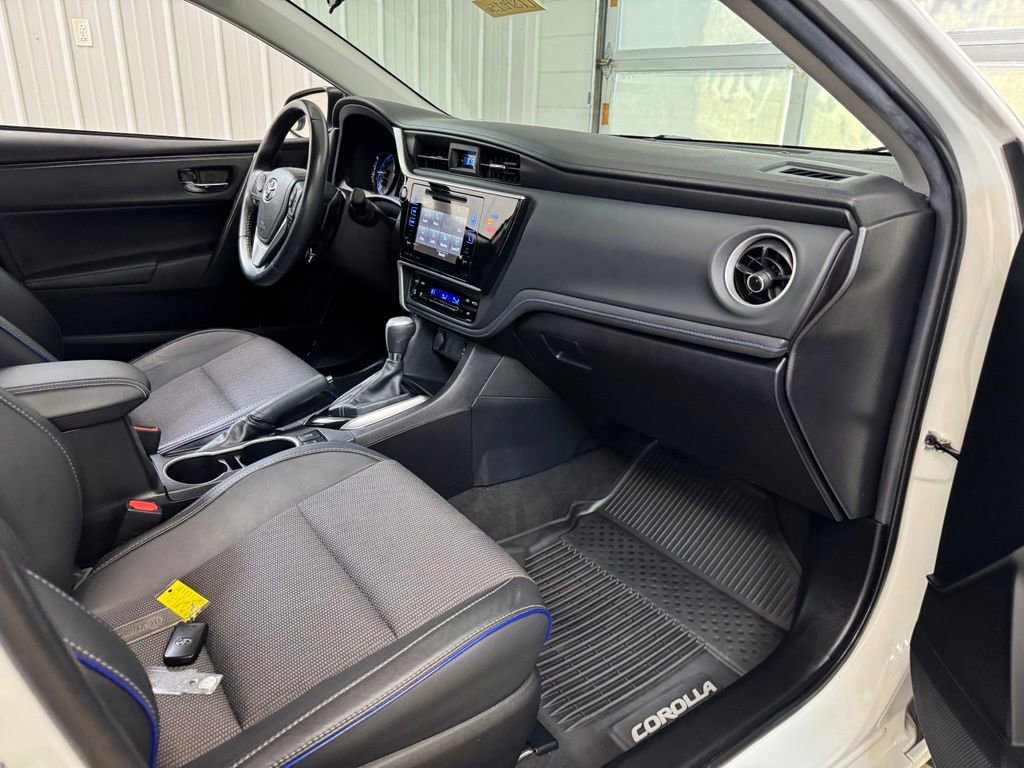 Used 2019 Toyota Corolla SE w/ SE Premium Package FWD image 22