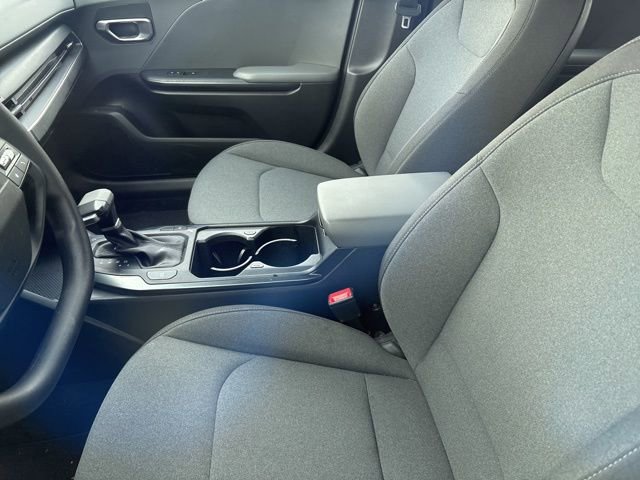 Used 2025 Kia K4 LXS image 10
