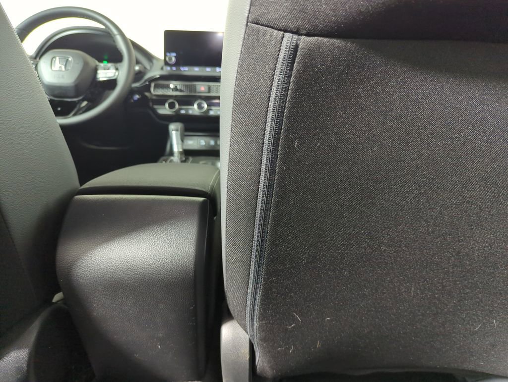 Used 2025 Honda Civic Sport image 31