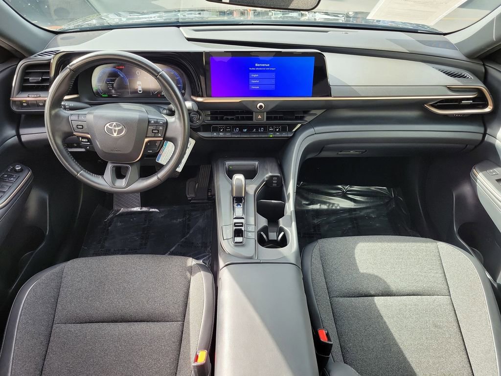 Used 2023 Toyota Crown XLE image 10