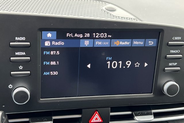 New 2026 Hyundai Elantra SE FWD image 16