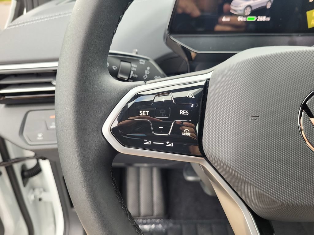 New 2026 Volkswagen ID.4 Pro RWD image 22