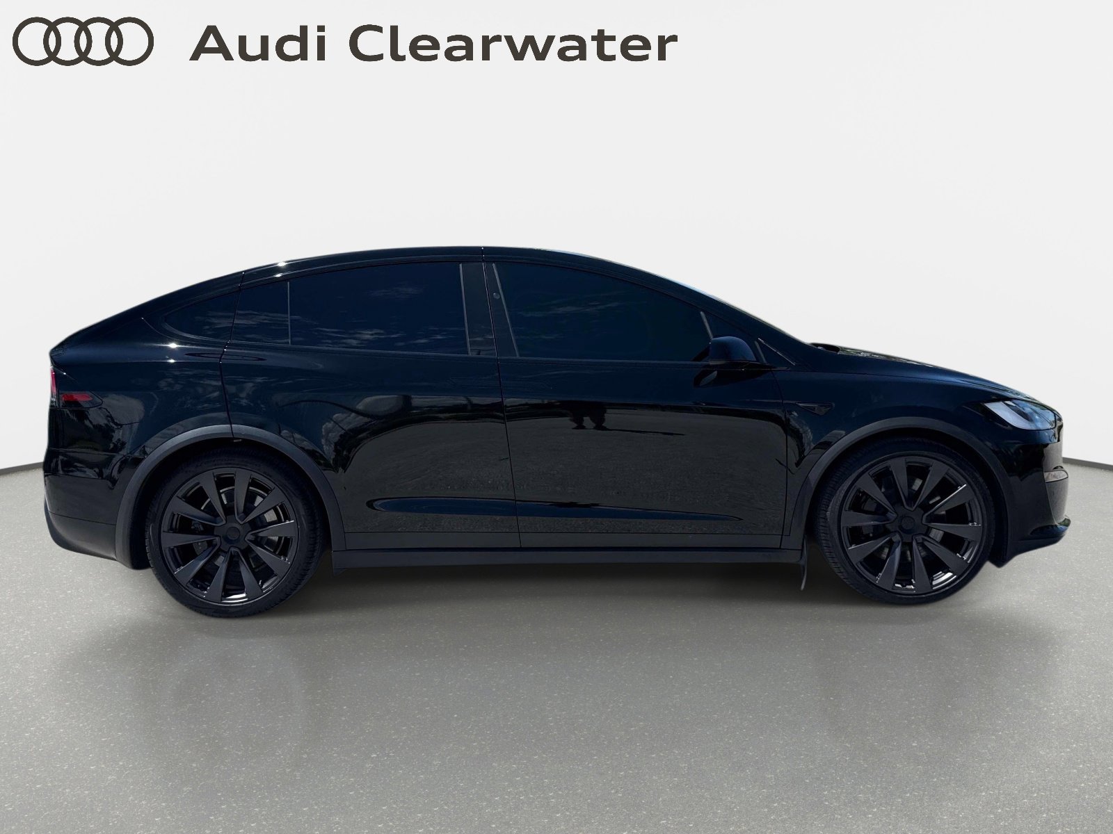 Used 2023 Tesla Model X AWD/4WD image 5