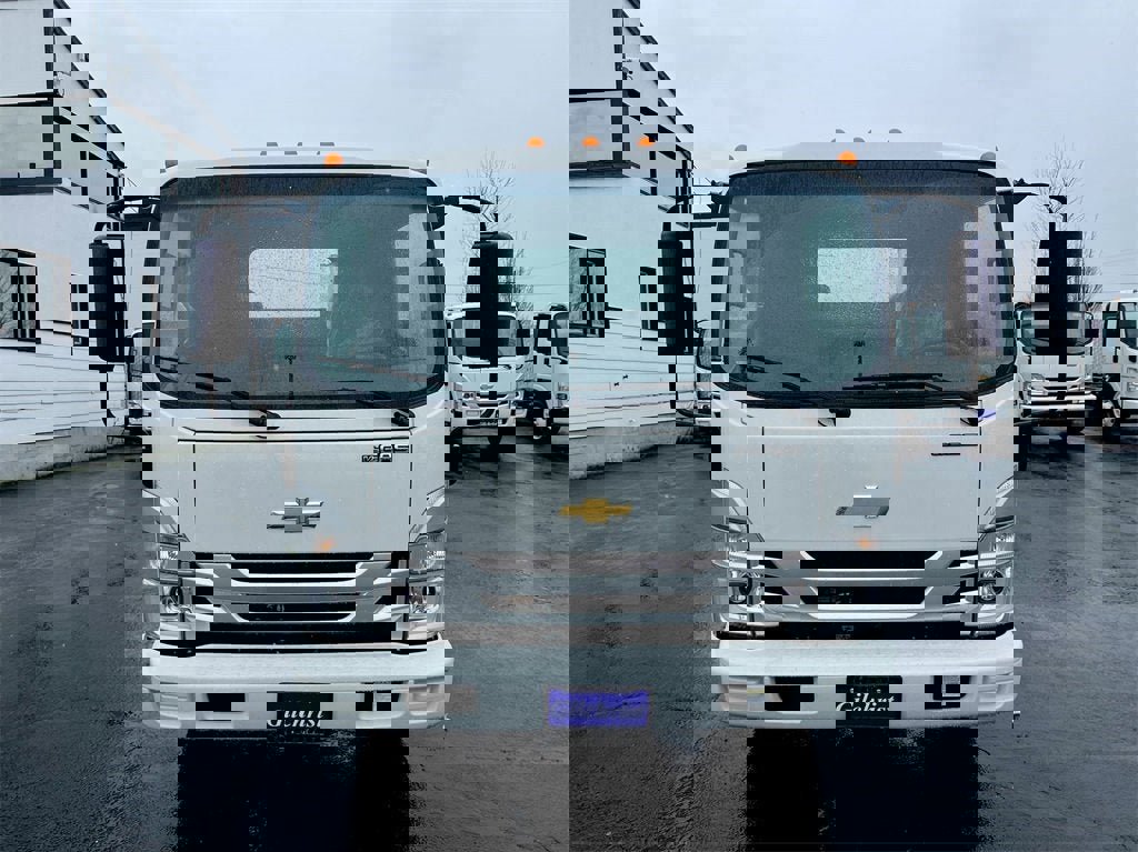 New 2025 Chevrolet Low Cab Forward image 15