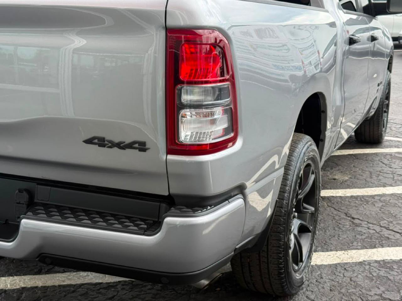 Used 2023 RAM 1500 Big Horn AWD/4WD image 11