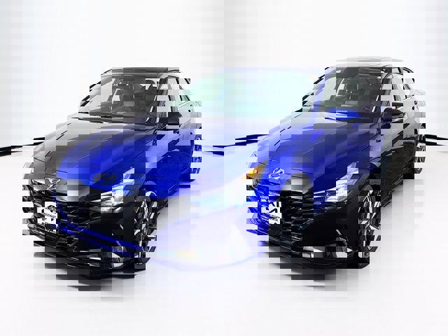 Used 2023 Hyundai Elantra Limited image 1