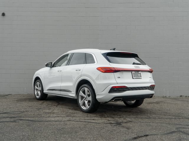 Used 2025 Audi Q5 Premium Plus w/ Premium Plus AWD/4WD image 3
