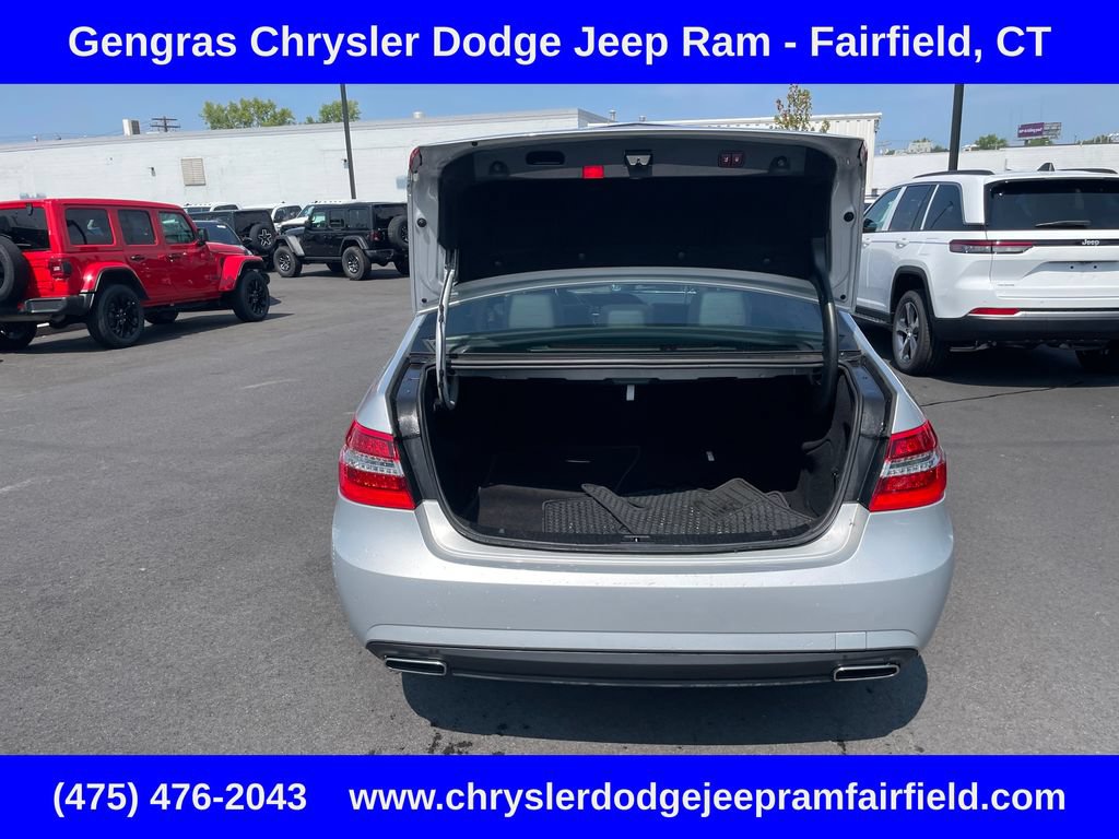 Used 2013 Mercedes-Benz E 350 4MATIC Sedan image 29