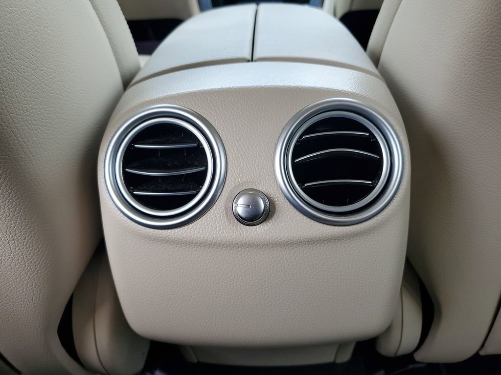 Used 2022 Mercedes-Benz GLC 300 w/ Premium Package Lite image 14