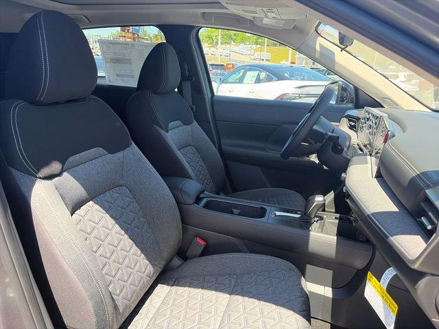 New 2026 Nissan Kicks SV w/ SV Premium Package FWD image 12