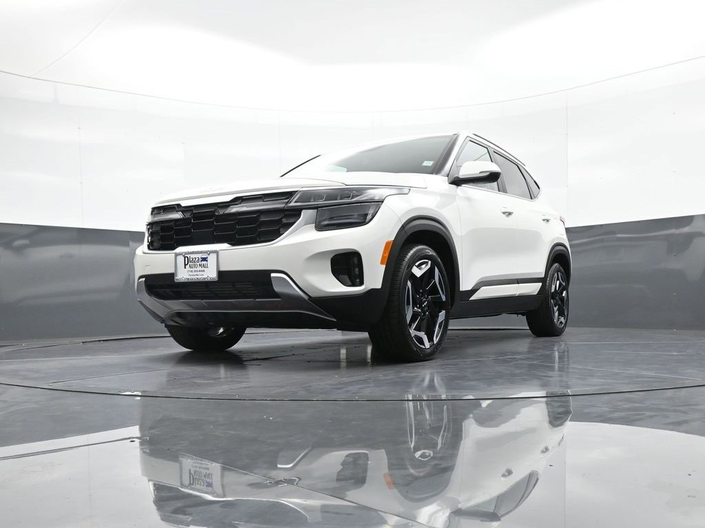 Certified 2025 Kia Seltos SX w/ SX Sunroof Package image 27