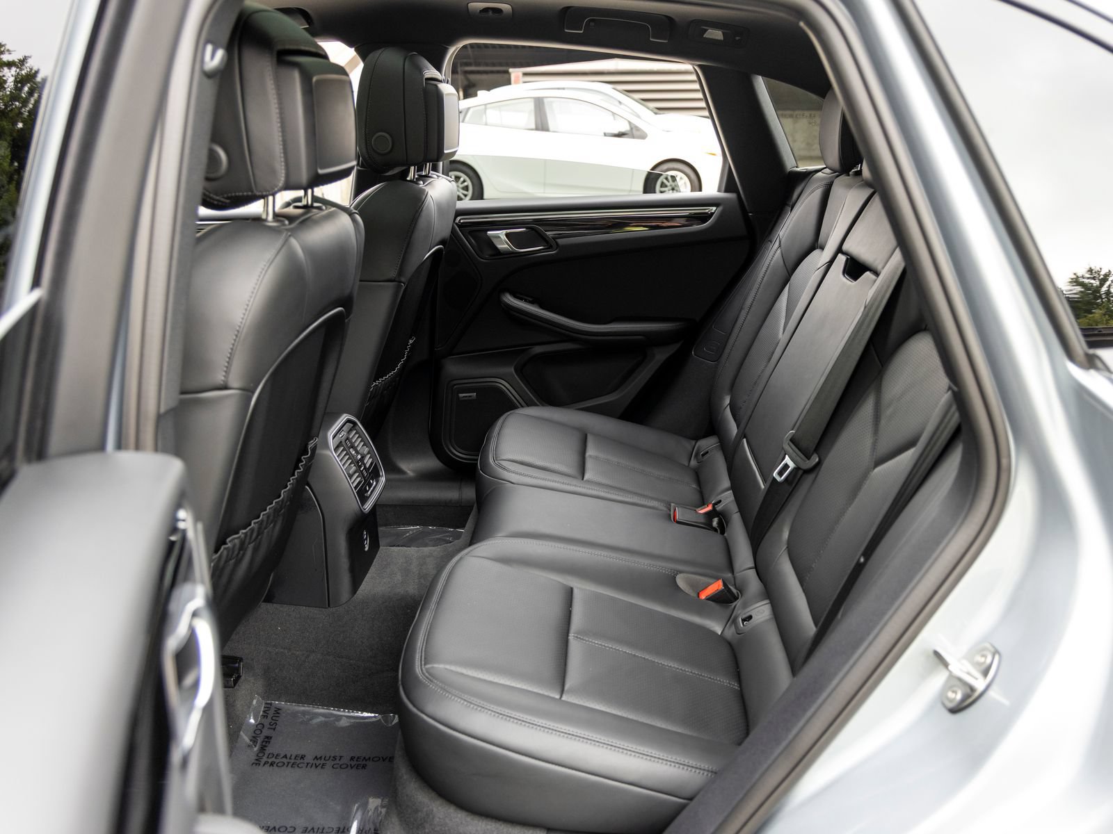 Used 2026 Porsche Macan AWD/4WD image 51