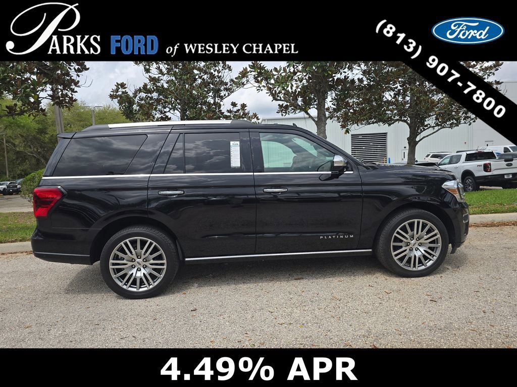Certified 2024 Ford Expedition Platinum RWD image 3