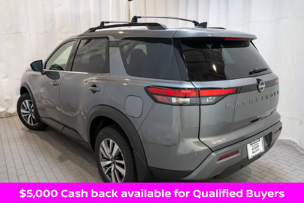 New 2026 Nissan Pathfinder SL AWD/4WD image 4