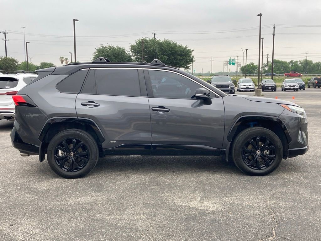 Used 2024 Toyota RAV4 XSE AWD/4WD image 4